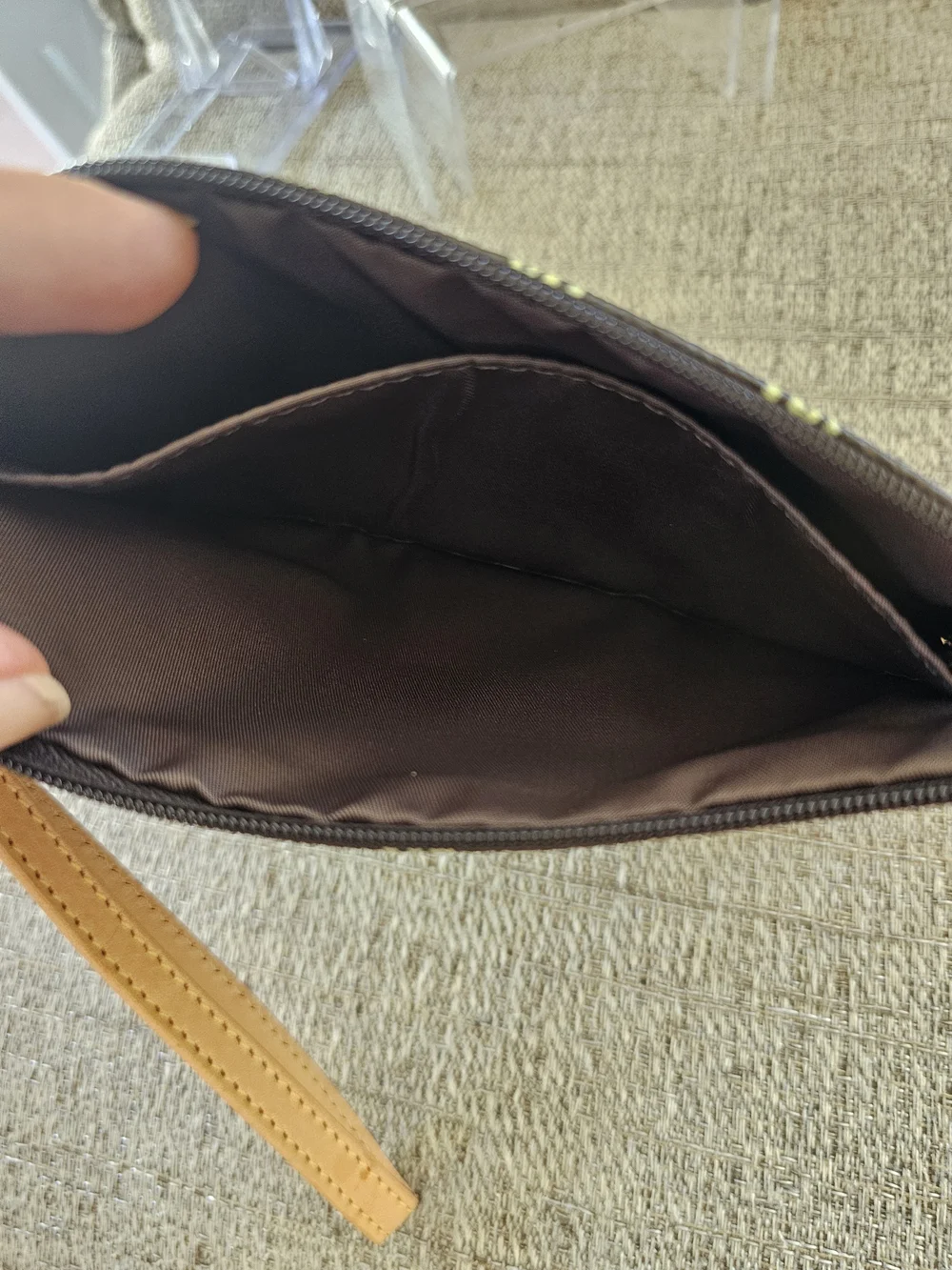 COACH Embossed Signature Wristlet in Dark Chocolate W Gold Tone Hardware Euc